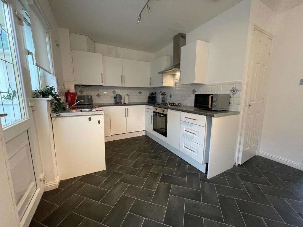 Ferguson House Villa Airdrie Kültér fotó